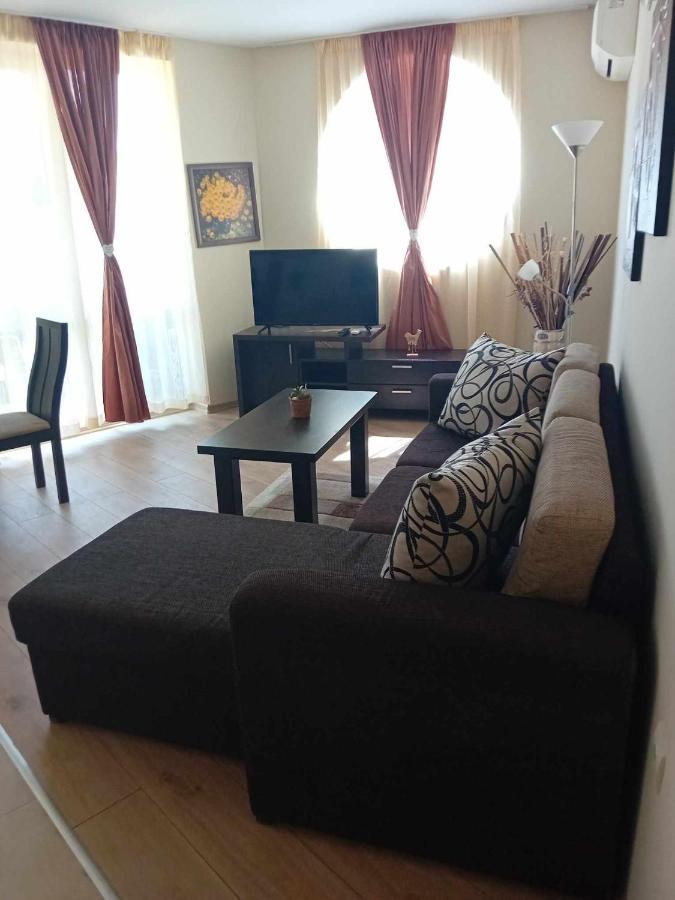 Apartament Ivanovi 119 Burgas Esterno foto