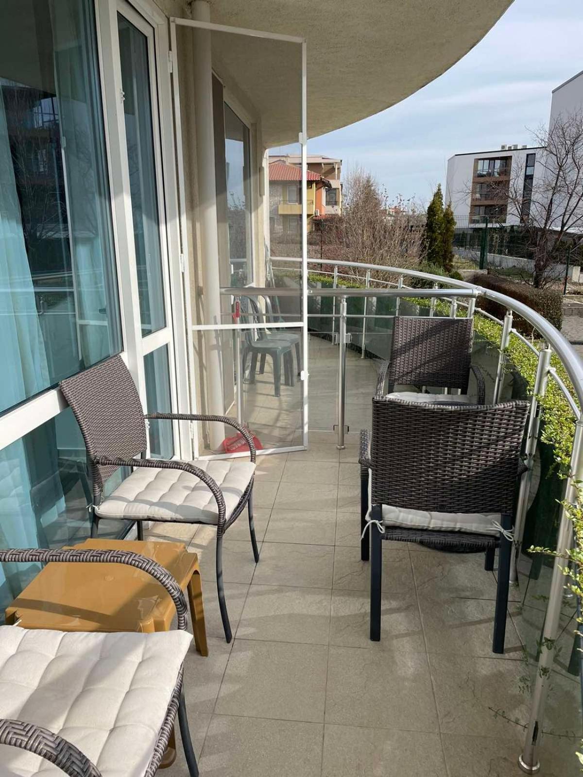 Apartament Ivanovi 119 Burgas Esterno foto