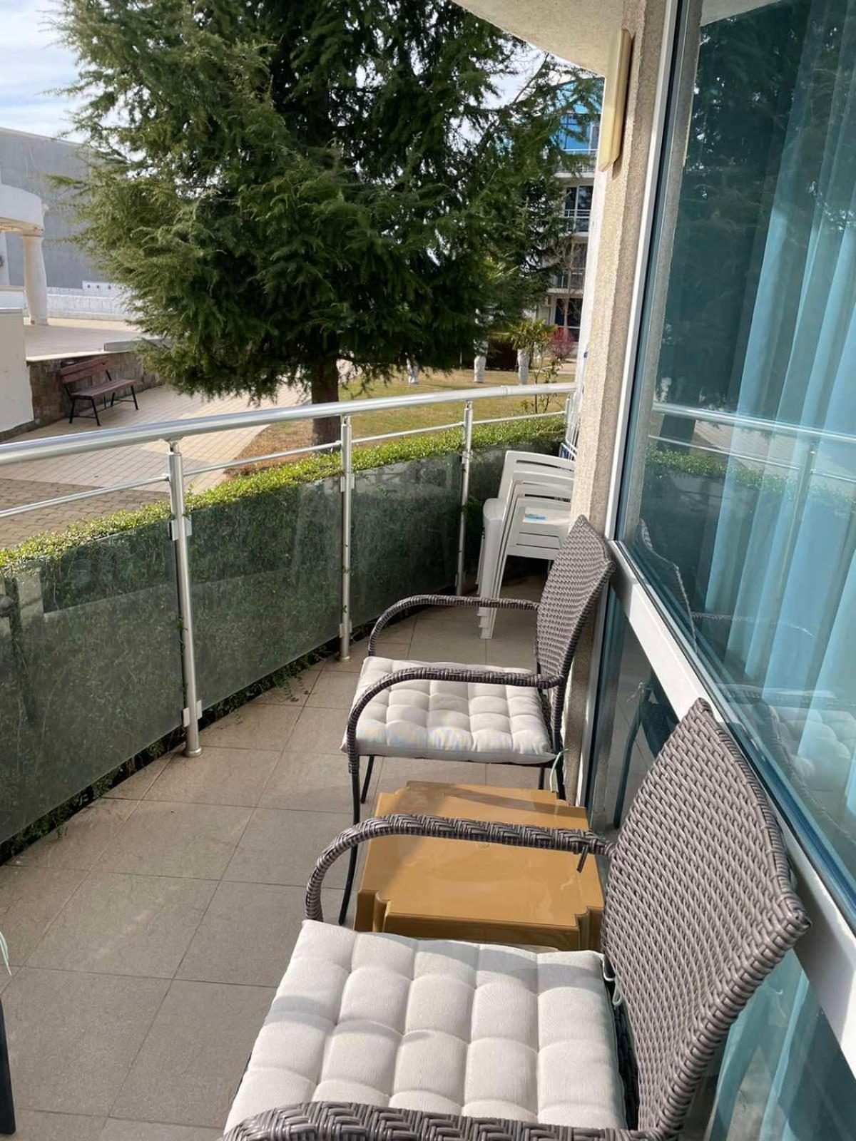 Apartament Ivanovi 119 Burgas Esterno foto